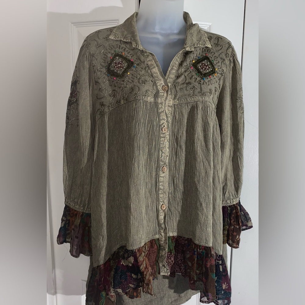 Young Threads Oversized Long Sleeve Boho Blouse M Embroidered  AA14